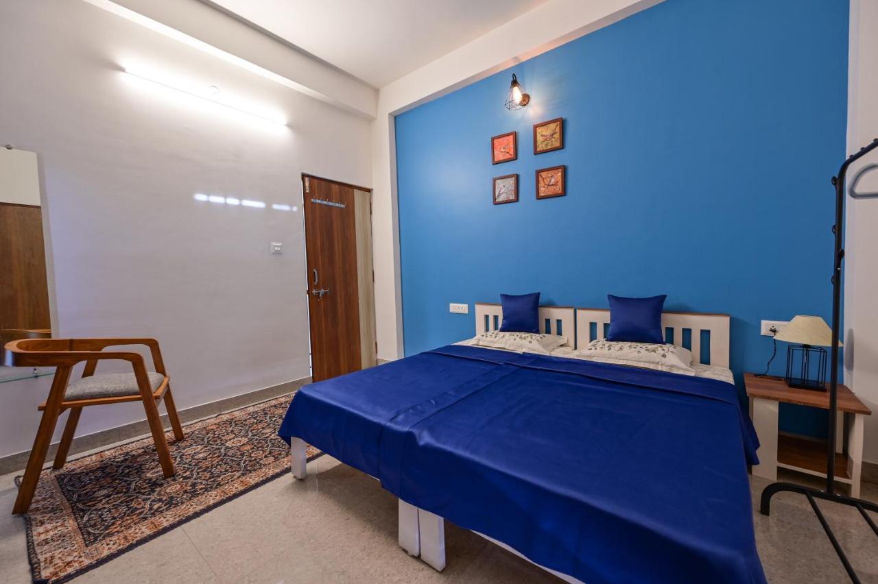 The Autumn Leaves Bhopal Bed & Breakfast Bagian luar foto