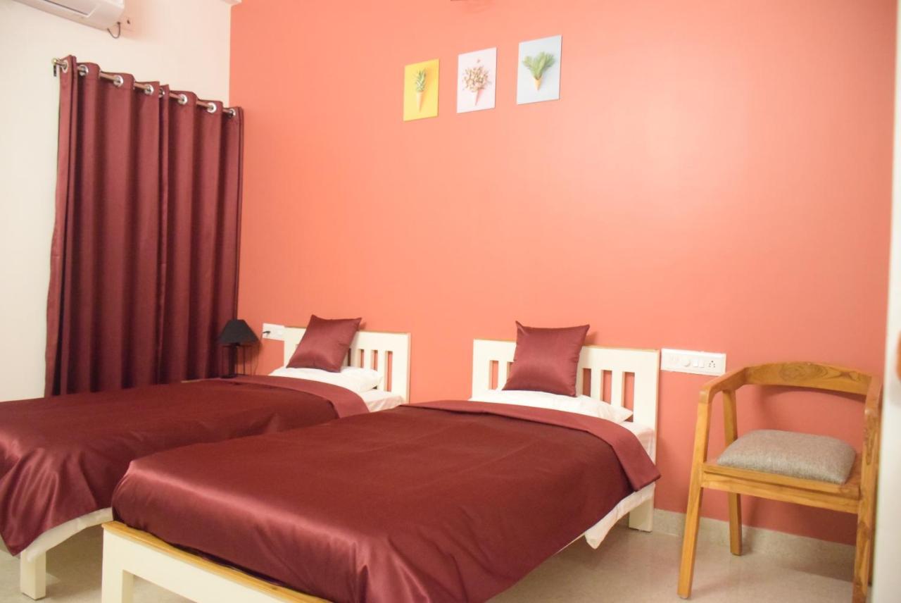 The Autumn Leaves Bhopal Bed & Breakfast Bagian luar foto