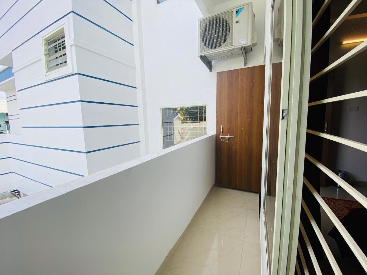 The Autumn Leaves Bhopal Bed & Breakfast Bagian luar foto