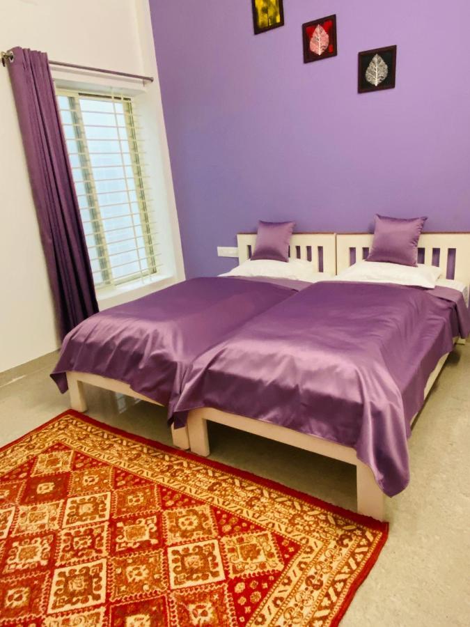 The Autumn Leaves Bhopal Bed & Breakfast Bagian luar foto